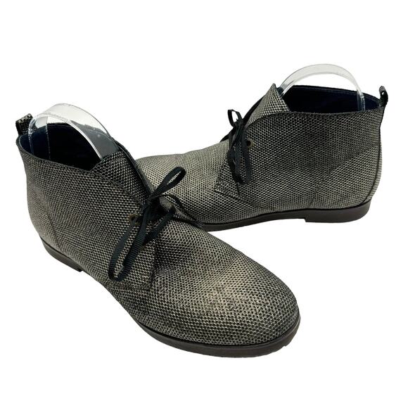 COM Creation of Minds Flex Metallic Silver Gunmetal Lace Up Ankle Chukka Boots - Picture 1 of 11